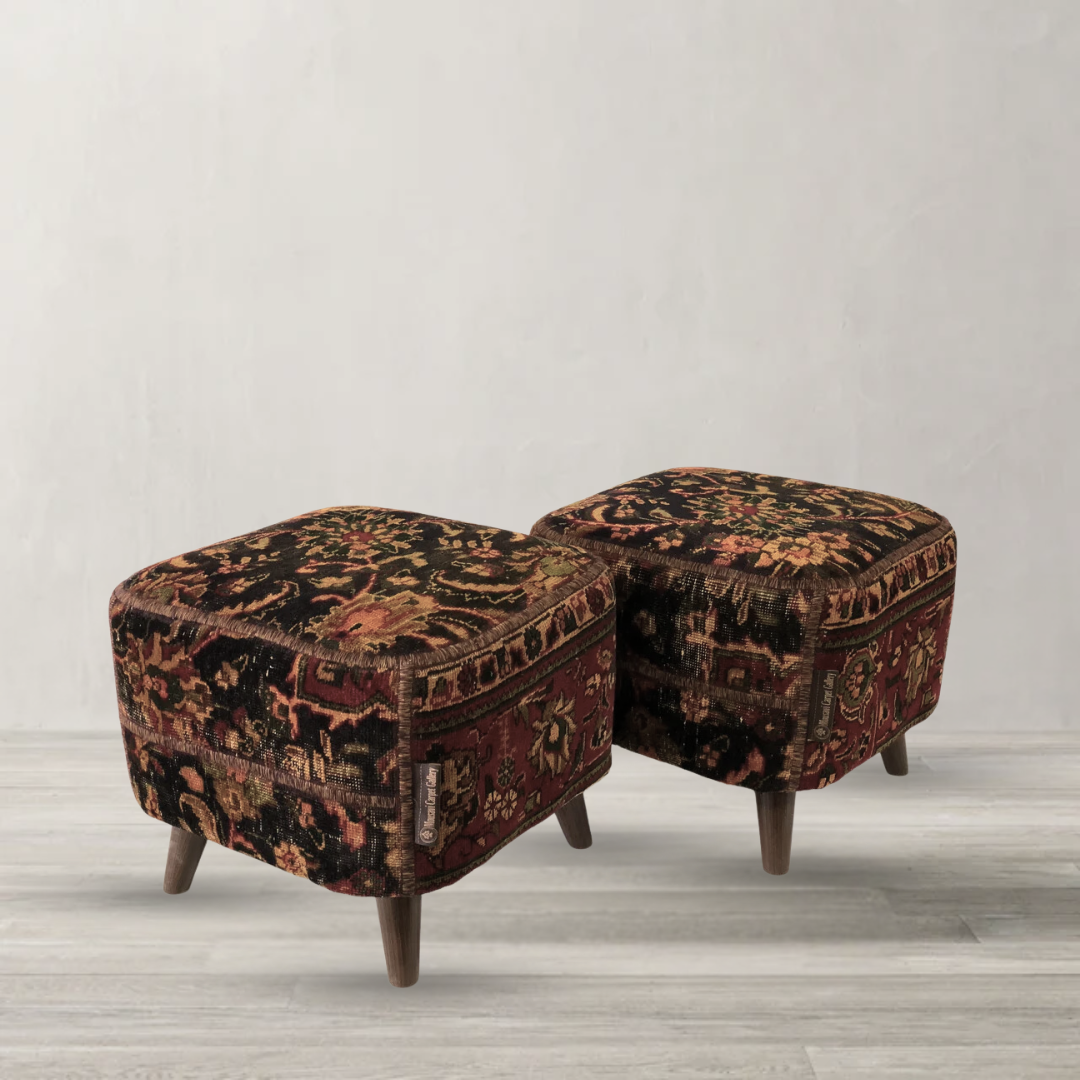 Poufs, stools and Ottoman